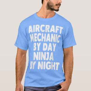 Mekanisk för luftfartyg per dag ninja per natt vid t shirt