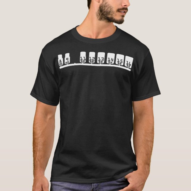 Mekanisk med 10 mm lustiga stickproppar saknas t shirt (Framsida)