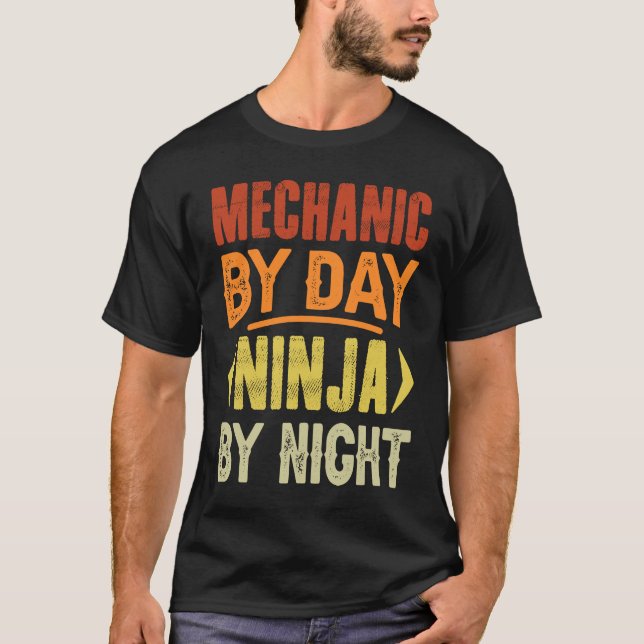 Mekanisk per dag ninja per nattverksgarage C T Shirt (Framsida)