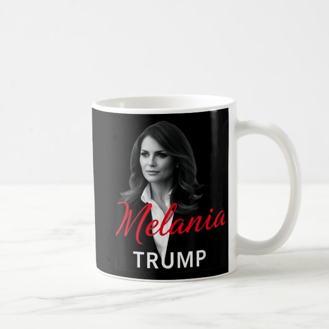 Melania Trump 2025 Första Dam-installationfoto Kaffemugg (Höger)