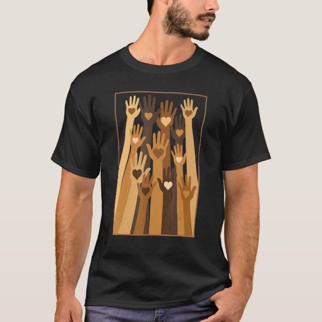 Melanin Hand Hearts Black History Month BLM Africa T Shirt (Framsida)