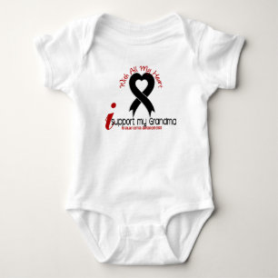 Melanom stöttar jag min mormor t-shirt