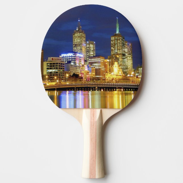 Melbourne, Australien. En natt-vy av de 2 Pingisracket (Framsidan)