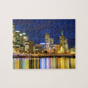 Melbourne, Australien. En natt-vy av de 2 Pussel