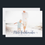 Mele Kalikimaka Beach julfoto Hawaiian Julkort<br><div class="desc">"Mele Kalikimaka"-fotokort med helgdag som innehåller fullt,  blekt foto och ord"god jul",  på hawaiianska,  medan baksidan har en enkel strimlad mönster (redigerbart färg). Anpassa enkelt dina christmas-kort till stranden med bild och text idag.</div>