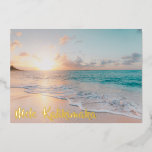 Mele Kalikimaka Bevackra Beach jul Guld<br><div class="desc">Söten vid kusten har guld-foliekorten,  vid sidan av julen,  ett fantastiskt sjölandskap vid soluppgången med en underbar typografi som lyder Mele Kalikimaka. Ett sött Hawaiiskt sätt att säga God jul i stil. Ta mig till stranden den här helgdag.</div>
