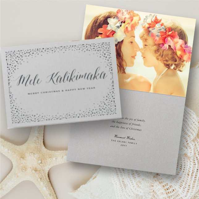 Mele Kalikimaka Confetti och Stars Julfoto Folierat Kort (Mele Kalikimaka Christmas Greetings Holiday Foil Pressed Card @ www.zazzle.com/store/fat_fa_tin)