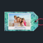 MELE KALIKIMAKA HAWAIIAN TROPICAL BEACH PHOTO PRESENTETIKETT<br><div class="desc">Blå och Grönt Turquise incandescent Faux Foil MELE KALIKIMAKA - God jul Hawaiian Tropical Handflatan Löv Family Photo jul Helgdag Gift Märkre. Bild och namn kan bytas ut mot denna enkla strand eller kustnära julfamilj Foto Gift-Märkre.</div>