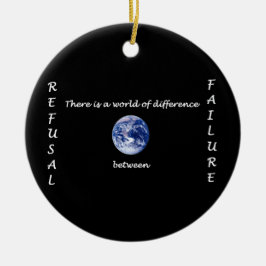 Mellan avslag och misslyckande julgransprydnad keramik