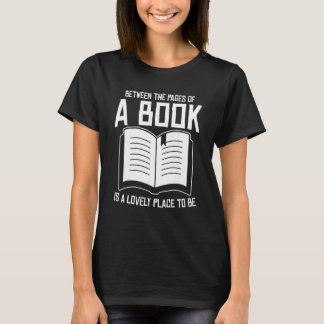Mellan en bok bokälskare vacker plats t shirt