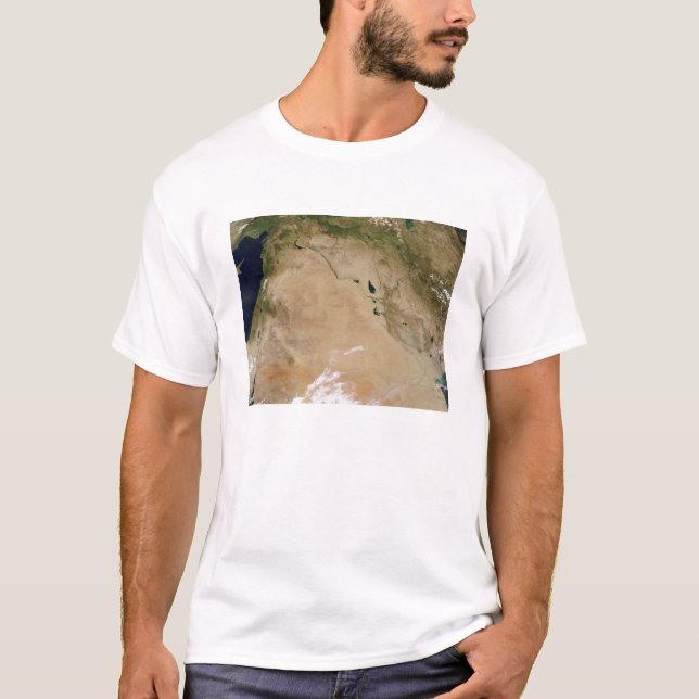 MELLAN ÖSTERN 2 T-SHIRT (Framsida)