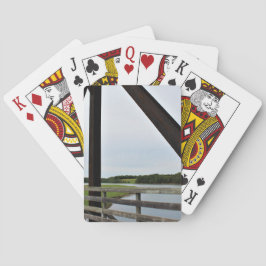 Mellan pubarna av rosta casinokort