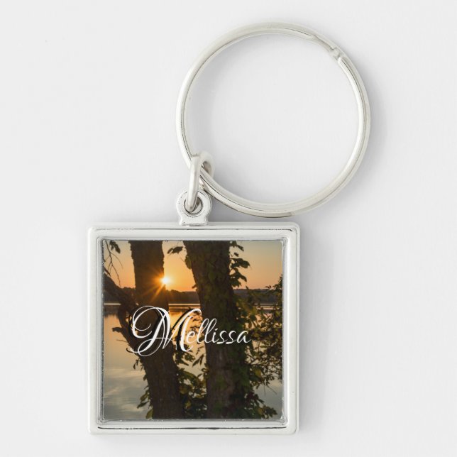 Mellan Träd Sunrise Square Keychain Fyrkantig Silverfärgad Nyckelring (Framsidan)