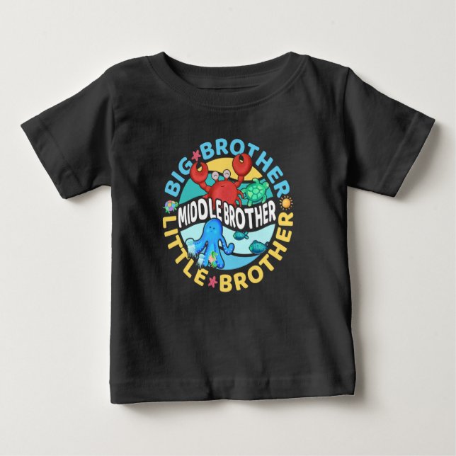 Mellanstorbror är både stor och lillebror t shirt (Framsida)