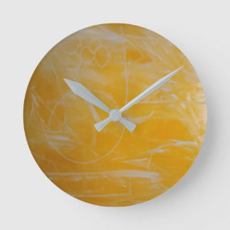 "Mello Gult" Wall Clock Rund Klocka
