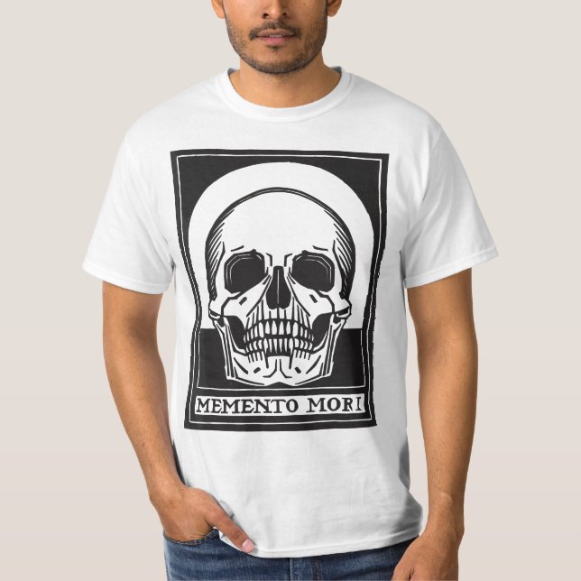 Memento Mori Human Skull Remember Death  T Shirt (Framsida)