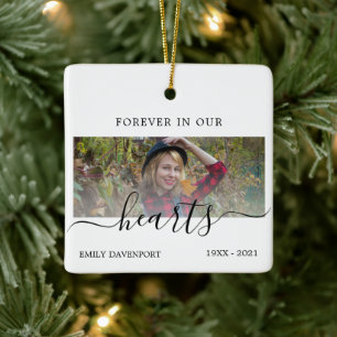 Memorial i våra hjärtan - bild av enkel elegant julgransprydnad keramik