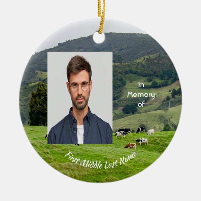 Memorial Keepsake Cattle Farm Landscape  Julgransprydnad Keramik (Framsidan)