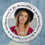 Memorial Photo för begravningsminne Knapp<br><div class="desc">Ät din kära med en anpassningsbar-fotominnesbegravningsknapp. Den här unika minnesknappen för begravning är den perfekt som du själv, familj eller vänner får för att betala hyllningen till din kära. Vi hoppas att din minnesknapp ger dig fred, glädje och lycklig minnen. Perfekt för firande av livsevenemang och minneshögtider. Citat: "Ditt liv...</div>