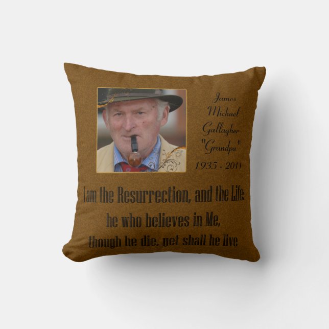 Memorial Pillow I är Resurrection Kudde (Framsida)
