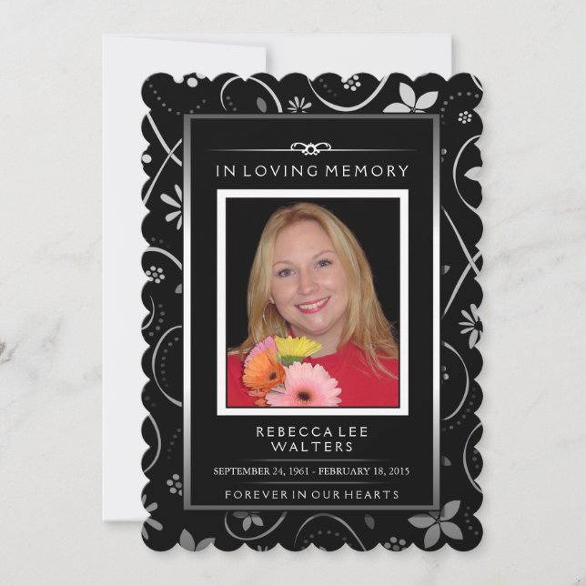 Memorial Service-inbjudan - Svartvitt-Blommigt Inbjudningar (Framsida)