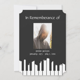 Memorial Service Piano Musician Cityscape Inbjudningar