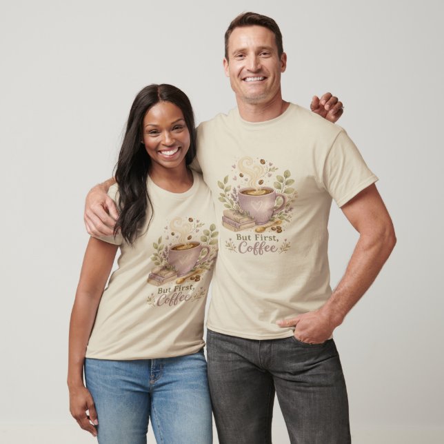 Men först, kaffe | Mysigt Lavendel kaffe T Shirt (Unisex)