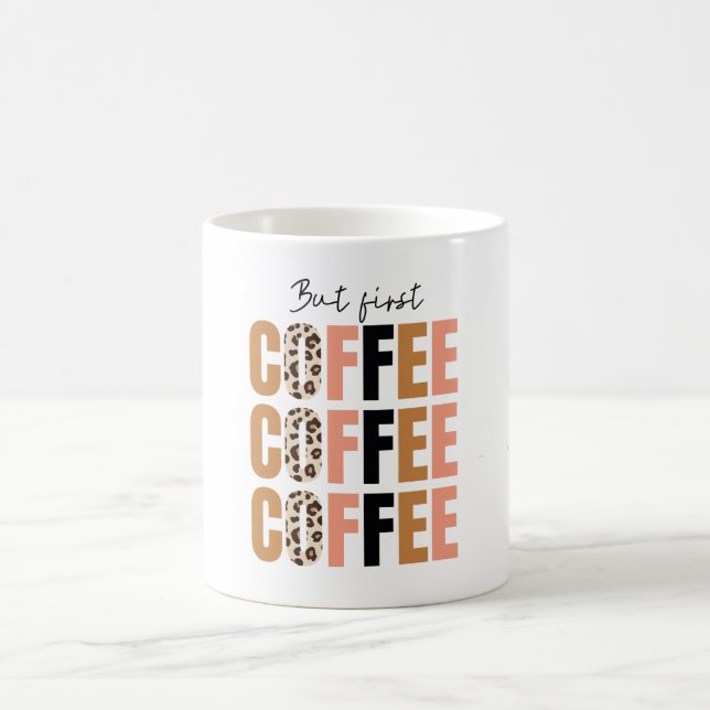 Men först, kaffemuggen – Klassisk morgonmotivation Kaffemugg (Center)