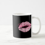 Men första fyllnadsvätskan, Vintage lip injektione Kaffemugg<br><div class="desc">Men första fyllningen av Vintage Injektionsvätska,  lösning,  kompresser - svart</div>