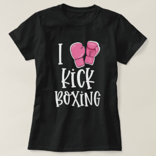 Men första Kickboxing roliga kvinna gåva T Shirt