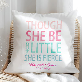 Men hon är inte så liten.. kudde