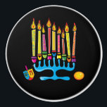 Menorah/Chanukah Ceramic Knob Knopp<br><div class="desc">Jag skriver in det i min Knob-kategori med fler på temat och andra. Gå till Knobs ... och klicka sedan på Kategorier > Sen Helgdagar ... : ) Jag kärlek de här knoppen och har beställt några dussin stilar som jag skapat på min hajbutik. Njut och besök ofta: www.zazzle.com/sharonrhea* ......</div>