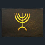 Menorah Flame Bordstablett<br><div class="desc">En digital återgivning av den judiska sjukanta menorah (Hebreiska: מְ נ וֹ רָ ה ‎). Den sjukanta menorah som används i den portabla fristad som Moses upprättade i vildmarken och senare i Temple i Jerusalem har varit en symbol för judendomen sedan urminnes tider och är symbolen för den moderna israeliska...</div>