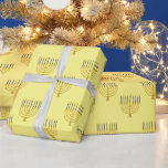 Menorah Hanukkah Blue Candles Teckning Helgdag Presentpapper<br><div class="desc">Faux guld-foil menorah-ljus för Hanukkah firande på champagnebakgrunden färgad. Den vismliga menorahillustrationen med vita stjärnor täckte celestialljus på ett fingerat guld-menorahstativ. Menorah elegant Starry bröllop Hanukkah illustrerade designgåvor och pappra produkter.</div>