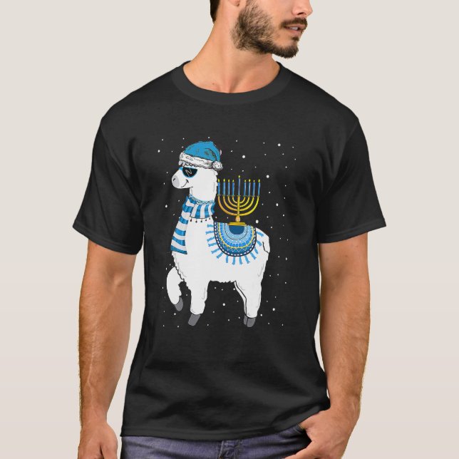 Menorah Hanukkah Llama Cute Alpaca Chanukah T Shirt (Framsida)