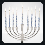 Menorah med brinnande ljus fyrkantigt klistermärke<br><div class="desc">Tillgångs-ID: 200485985-001 / {Thomas Northcut} / Menorah med brända ljus</div>