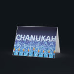 Menorah och Snö Helgkort<br><div class="desc">Önska någon i lycklig Chanukah med detta vackra Chanukah-hälsningskort. Kortet visar en lugn och fredlig bild av menoran med milda snöflingor som faller i bakgrunden. Vem som helst skulle kunna öppna ett kuvert med det här Chanukah-hälsningskortet i kärlek. Och vem tycker inte om att få snigel mail varje gång på...</div>
