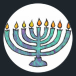 Menorah Stickers Runt Klistermärke<br><div class="desc">Blå Menorah med tändande ljus.</div>