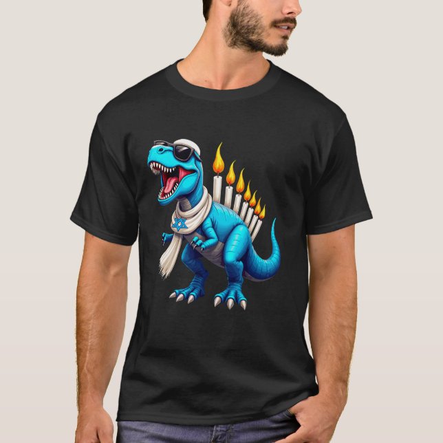 Menorasaurus Dinosaur Menorah Hanukkah Jewish Kids T Shirt (Framsida)