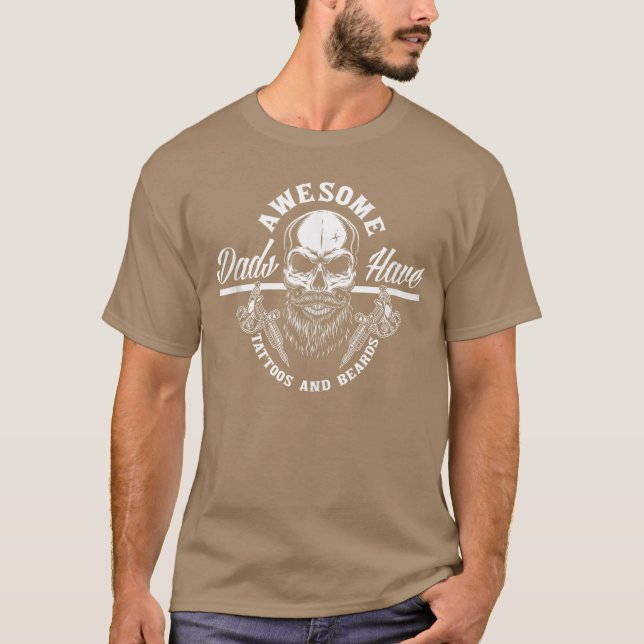 Mens Awesome Dads Haveattoos And Beards Funny Fath T Shirt (Framsida)