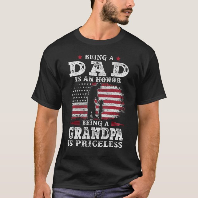 Mens Being Dad Is An Honor Grandpa is Priceless Fl T Shirt (Framsida)