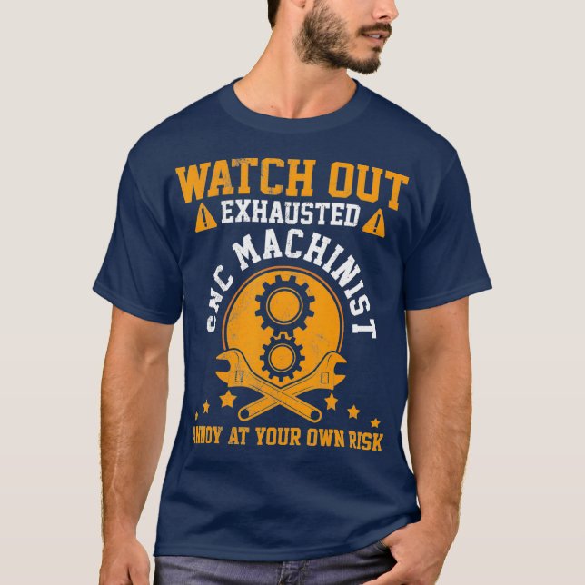 Mens CNC Machinist   Funny  Gift T Shirt (Framsida)