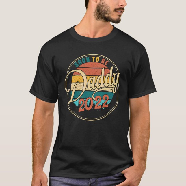 Mens Fathers Day  New Dad Soon To Be Daddy Est 202 T Shirt (Framsida)