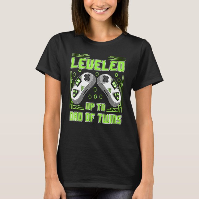 Mens Gaming Leveled Up To Dad Of Twins Video Gamer T Shirt (Framsida)