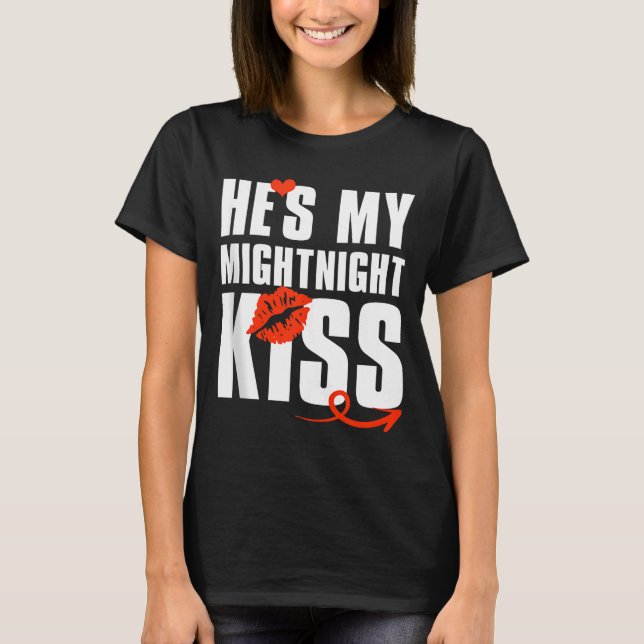 Mens He's My Midnight Kiss Happy New Year Matching T Shirt (Framsida)