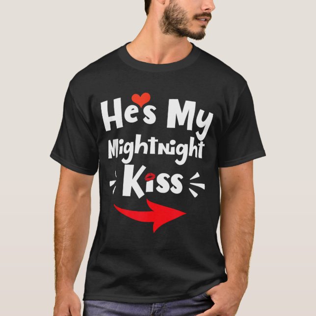 Mens He's My Midnight Kiss Happy New Year Matching T Shirt (Framsida)