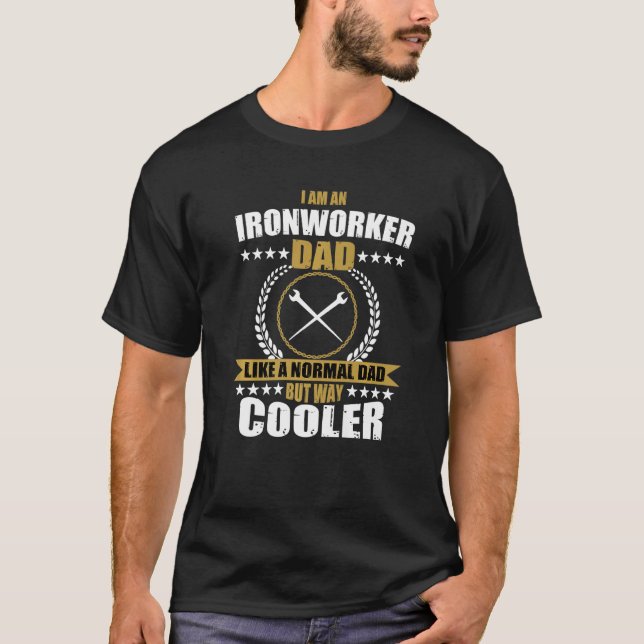 Mens  Ironworker Dad Costume For Father T Shirt (Framsida)