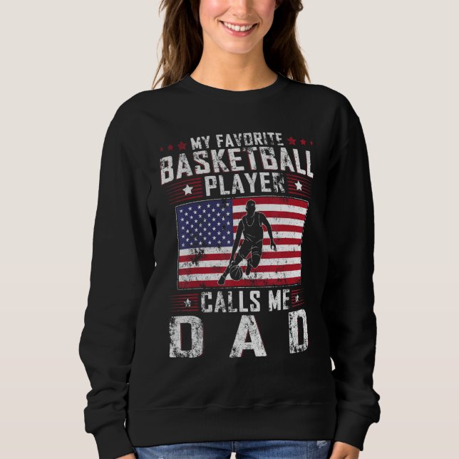 Mens My Favorite Basketball Player Calls Me Dad Fa T Shirt (Framsida)