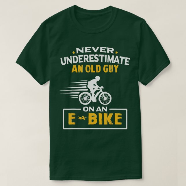 Mens Never Underestimate An Old Guy On An EBike Bi T Shirt (Design framsida)