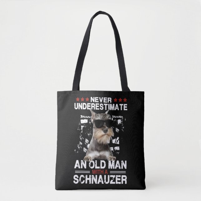 Mens Never Underestimate An Old Man With A Schnauz Tygkasse (Framsida)